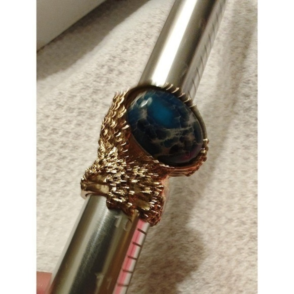 Ring Blue Cabochon Gold Tone Textured Statement Arty Style size 9.5 - Picture 6 of 12